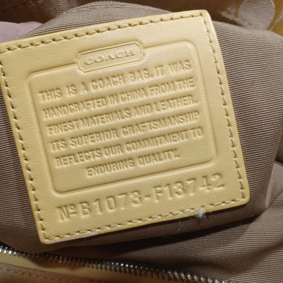 Coach business tote - Picture 11 of 11